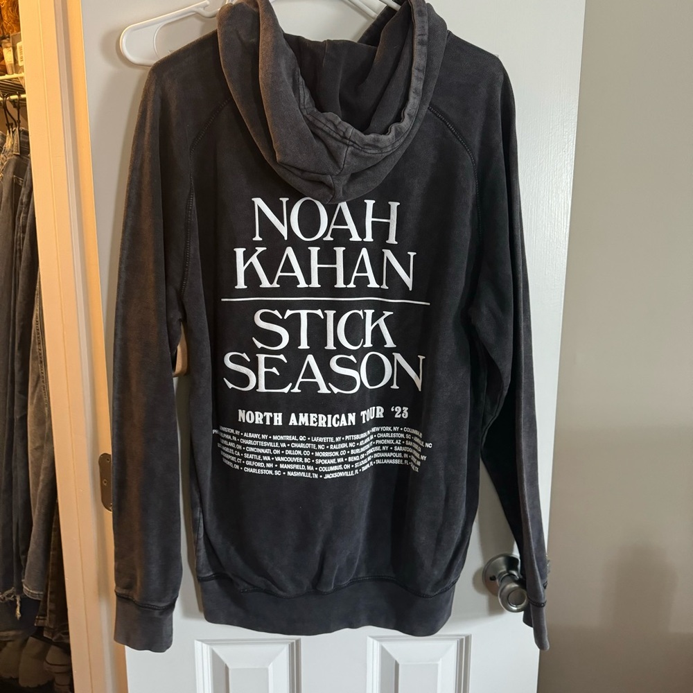 Noah Kahan Tour Hoodie